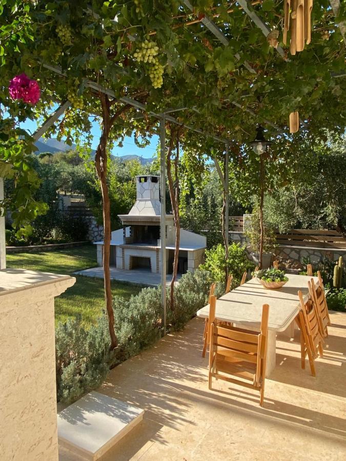 Villa Serenity Agia Marina  Eksteriør billede