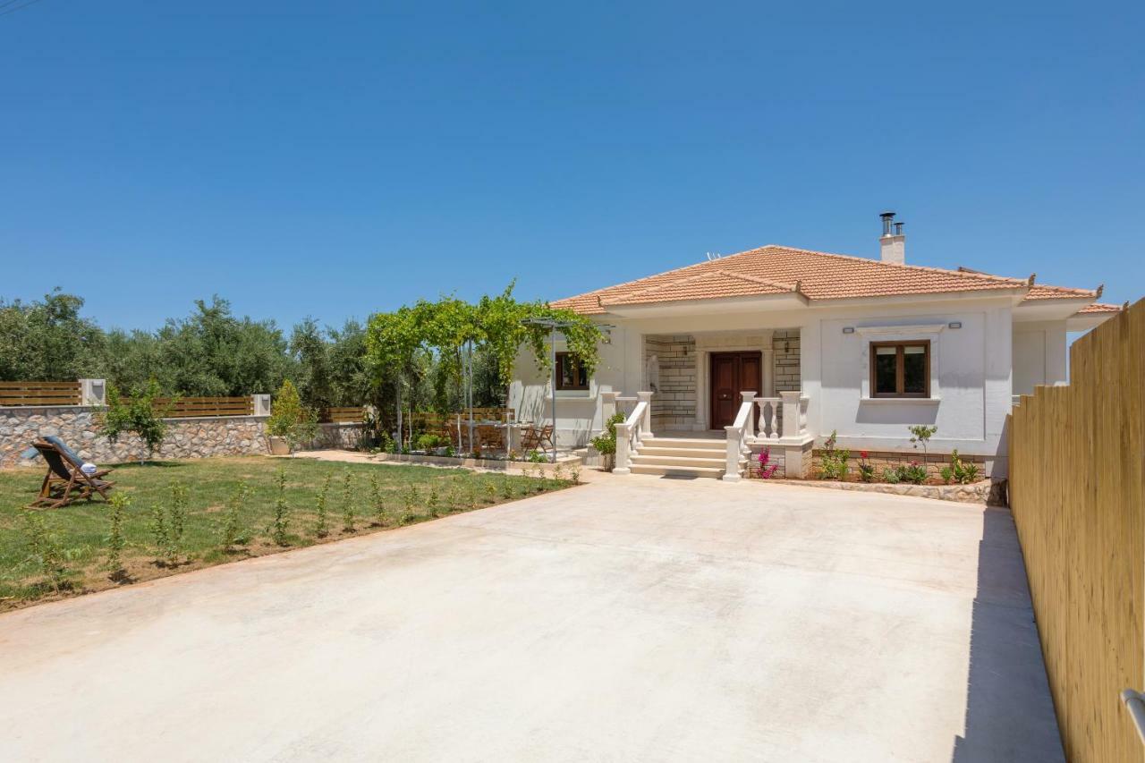 Villa Serenity Agia Marina  Eksteriør billede