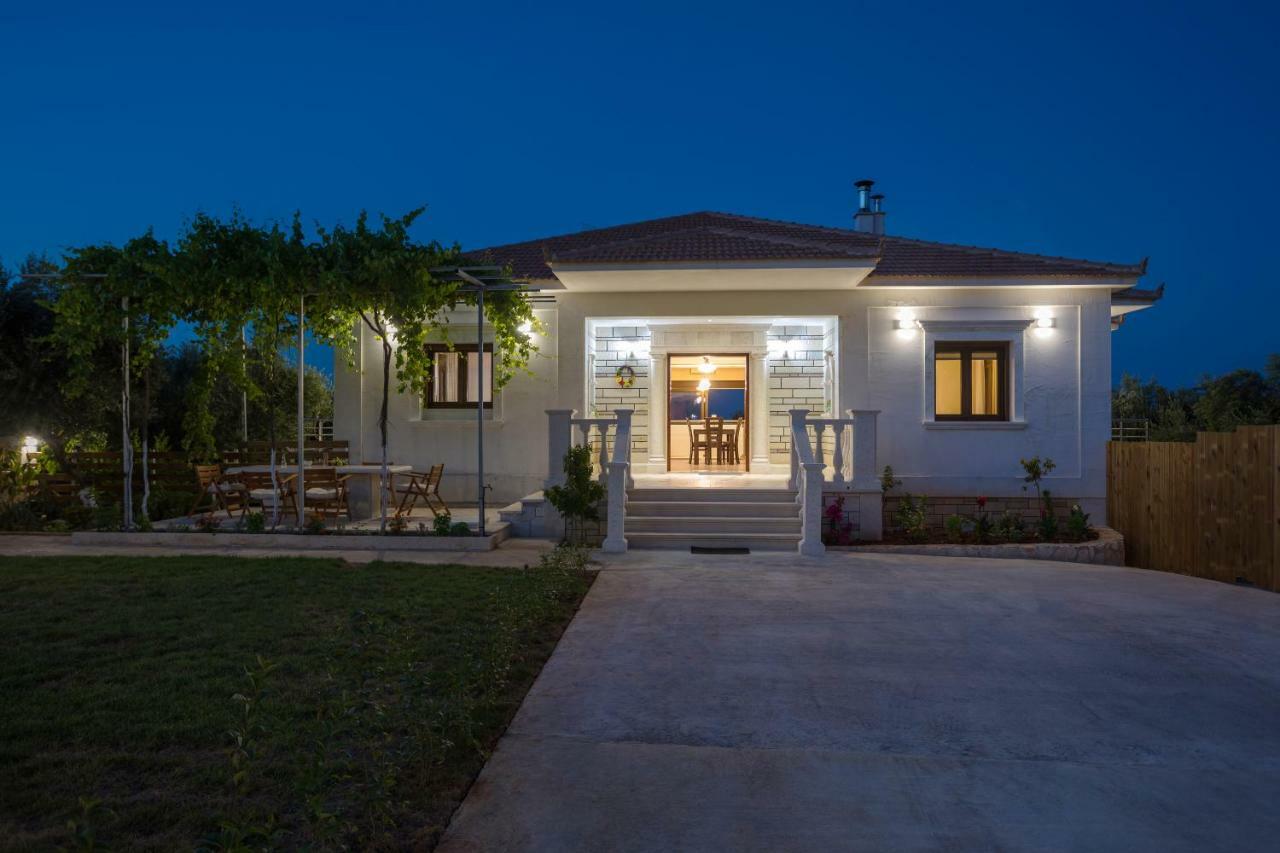 Villa Serenity Agia Marina  Eksteriør billede