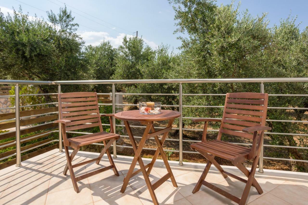 Villa Serenity Agia Marina  Eksteriør billede